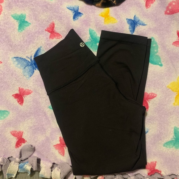 Lululemon cropped leggings - Picture 2 of 4